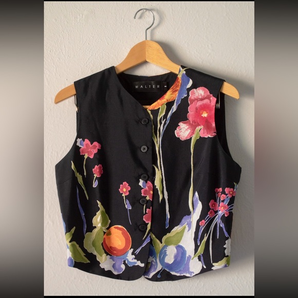Walter Tops - Retro Floral Vest!